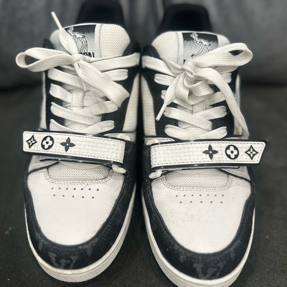 Louis Vuitton LV Trainer Sneaker w/ monogram denim sz 38.5